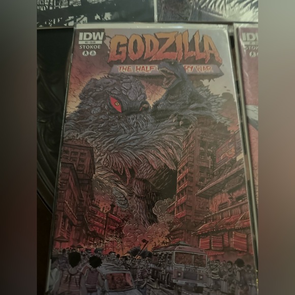 Godzilla Comic Book Collection - Multicolor - Picture 6 of 7